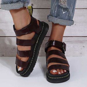 Sandaletler büyük velcro kalın sole çapraz sandaletler kadın açık ayak parmağı geniş bant plajı sandalet T240220