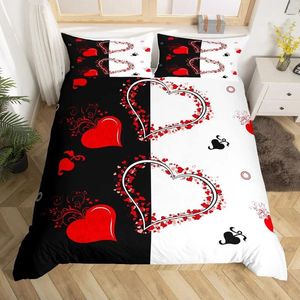 Bettwäsche-Sets Valentinstag Paar Liebe Bettbezug Kreative rote und weiße herzförmige Steppdecke mit Kissenbezug für Liebhaber Schlafzimmer Dekor