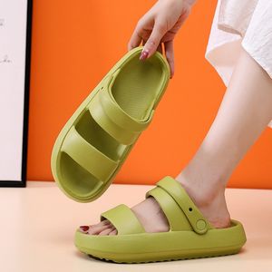 Yaz Modası Moda İnternet Ünlüleri için Kalın Tabanlı Kadınlar İçin Kişiselleştirilmiş Terlik Sandalet Açık Giyim Yeşil Şirin Öğrenci