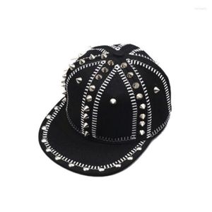 Bola Caps 2022 Adulto Hip Hop Punk Rock Full Spike Studs Rebites Snapback Homens Bboy Cool Flat Peaked Baseball Chapéus 55-60cm234e