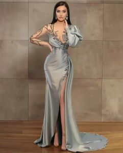 Gümüş Kılıf Uzun Kollu Gece Elbise Giyim Illusion Crystal Beading Yüksek yan bölünmüş zemin uzunluğu parti elbisesi balo elbiseleri açık sırt elbiseleri de