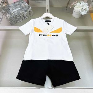 Clássico conjunto de camiseta para bebê verão crianças fatos de treino tamanho 110-160 cm padrão de óculos amarelo mangas curtas e shorts 24feb20