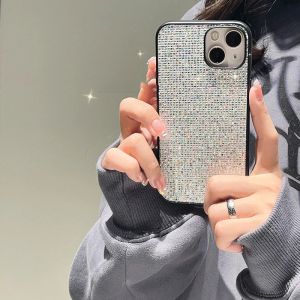 Lüks Marka Bling Glitter Water Diamoud iPhone 15 için Yumuşak Telefon Kılıfı 15 14 11 12 13 İPhone15 için PRO Max Rhinestone Kılıf