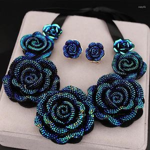 Kolye küpeleri set varış varış yüksek kaliteli moda kolyeler büyük mavi reçine çiçek kolye kadınlar için tıknaz ifade x1629