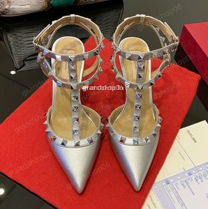 35-44 Tasarımcı Sandalet Yüksek Topuklular Kadın Ayakkabıları İçin Gerçek Deri 6cm 8cm 10cm Yaz Lüks Düz Slaytlar Bayan Plaj Sandal Partisi Düğün Oran Seks Temyiz Ayakkabıları