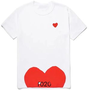 Jogar Mens 2024 Camiseta Designer Red Commes Heart Women Garcons S Badge des Quanlity TS Algodão CDG Bordado