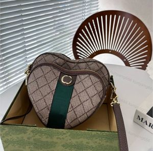 Moda iki parçalı kadın çanta klasik omuz çantaları sevgililer crossbody kalp şekilli çanta cüzdan çanta deri cüzdan tasarımcısı para çantası
