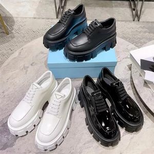 Monolit Loafers Tasarımcı Elbise Ayakkabı Lüks Kadınlar Günlük Ayakkabı Platformu Loafer Orijinal Deri Ayakkabı Artışı Klasik Patent Mat Eğitimcileri Kutu