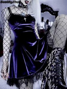 Temel gündelik elbiseler kadife gotik seksi siyah mini elbise kadınlar vintage spagetti kayış yüksek bel elbiseleri estetik zarif goth parti kulüp elbisesi lst230904