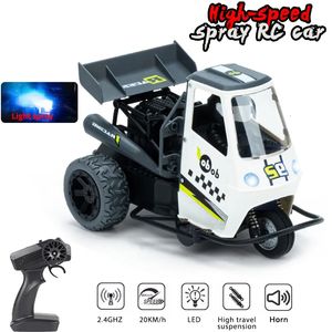 ElectricRc Araç 116 Üç Tekerlek RC Motosiklet 24G Uzaktan Kumanda Arabalar Işık Sprey Elektrikli Yüksek Hızlı Emülasyon Motosiklet Oyuncakları 230906