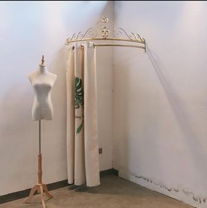 Askılar yüksek uçlu oda perdesi Syj Mağazalarda Kadın Giysileri için U-şekilli