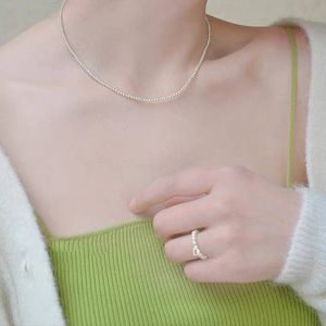Kadınlar için yuvarlak ve parlak sütlü beyaz inci kolye, 14k gerçek altın elektrolizli boyun zinciri, hafif lüks ve çok yönlü köprücük kemiği zinciri