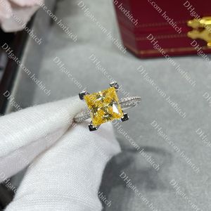 Кольцо с квадратным бриллиантом Высокое качество S925 Женские дизайнерские ювелирные изделия Обручальное кольцо Классические универсальные обручальные кольца для рождественского подарка