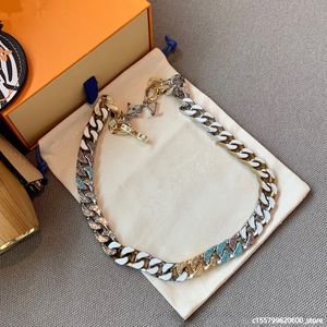 Temel punk söndürülmüş kaldırım Küba zincirleri erkekler için kolyeler kadınlar lüks marka altın renk bağlantı zinciri chokers katı metal mücevher monogram cd tahtaları