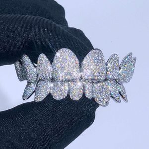 Özel Moda Hip Hop Takı 925 STERLING Gümüş Buzlu VVS Diamond Round Cut Petercomb Moissanit Dişleri Grillz Erkekler için