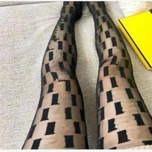 Tasarımcı Tam Mektup Çoraplar Seksi Mesh Pantyhose Kadınlar için İnce Güzel Siyah İnce Tayt Gece Kulübü Parti Çorapları Elastik Stocking257s