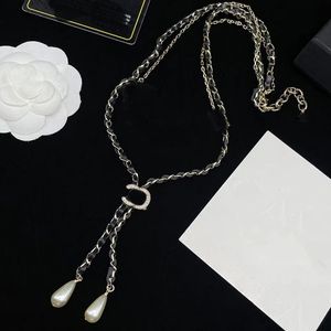 Gioielli Collane Placcato bianco Argento 925 Laureato di lusso Designer di marca Lettere geometriche Donne famose Rotondo di cristallo Strass Oro YiLiYa 143