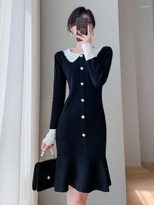 Повседневные платья женские большие размеры сексуальные клубные элегантные черно-белые лоскутные платья с длинным рукавом в Корейском стиле с кукольным вырезом вечерние вязаные платья 2023 осень на пуговицах
