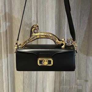 lanvi borse a tracolla di alta qualità Borsa da donna portatile quadrata in vera pelle leopardata Moda versatile astuccio per gatti intellettuale Borsa con manico intagliato 230815