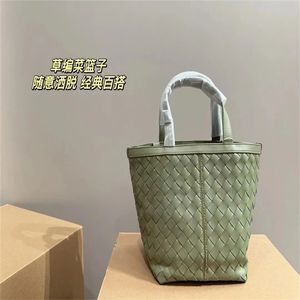 Dokuma Kaset Messenger Torbalar Çanta Kadınlar Dhgate Deri Çanta Toyu Koyu Crossbody Omuz Moda Kadınlar Plaj Dizüstü Çantası Elektrik Kafası