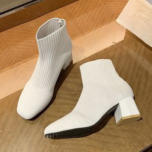 Tasarımcı Botları Kadın Kış Snow Bootic Bayanlar tıknaz yüksek topuk ayakkabı ayak bileği kısa knite çorap spor ayakkabılar kare ayak parmakları siyah beyaz