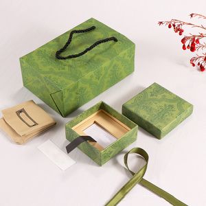 Textured Green Jewelry Gift Packaging Box Necklace Bracelet Ring Luxury Designer Jewelry Storage Box Birthday Gift Bag