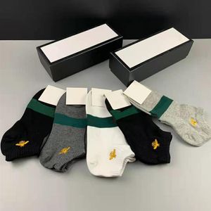 2021 top men's and women's socks 5 pairs of luxury sports summer short mesh embroidery box243M