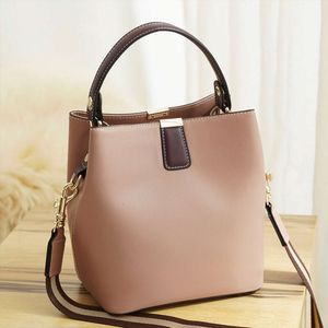 HBP Kadın Çantaları Orijinal Deri Kore Versiyon Moda Büyük Kapasite Kişiselleştirilmiş Çok Yönlü Çanta Omuz Crossbody Buck Bag