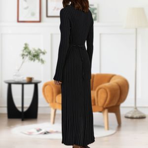 Basic Casual Dresses Crew Neck Pit Stripe Knitting Dress Women Long Sleeve Simple Style Maxi Slim Fit Warm Vacation Outfit 230914