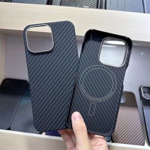 Manyetik Orijinal Gerçek Karbon Fiber Aramid Slim Case için iPhone 15 Pro MAX 15PRO METAL YÜZÜK Zırh Kapağı