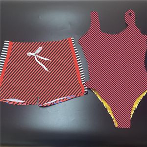 Casais Swimwear Designers Womens Biquinis Define Mens Swim Shorts Carta Impresso Amantes Swimsuit Férias de Verão Homens e Mulheres Bathi206E