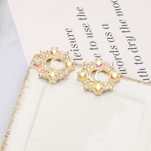 Moda tasarımcı uzun stiller 18k altın kaplama cazibe saplama küpeler yüksek kaliteli marka çift mektup küpe lüks kadın 925 gümüş iğne düğün mücevher partisi hediye