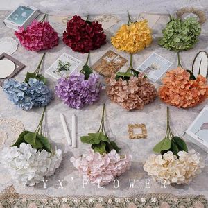 Dekoratif çiçekler düğün beş kafa kaplama nakış topu simülasyonu çiçek kapalı dekorasyon malzemeleri yapay ev bahçesi