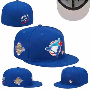 дизайнерская шляпа Мужские бейсбольные шляпы Классический черный цвет Хип-хоп Чикаго Спорт Полнозакрытые дизайнерские кепки Бейсбольная кепка Chapeau Stitch Heart Hustle Flowers кепка W-22