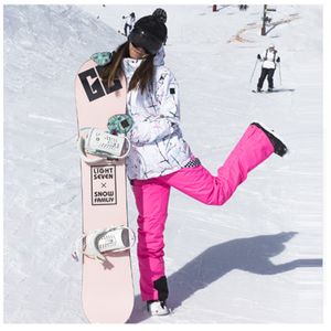Kayak takım elbise 30 kayak elbise kadın snowboard ceket ve dağ pantolonu su geçirmez rüzgar geçirmez nefes alabilen açık kış sıcak ceket seti 230918
