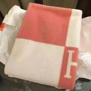 Eşarp Battaniye Eşarp 2023 Mektub Kaşmir Tasarımcı Battaniyesi Yumuşak Yün Eşarplar Şal Taşınabilir Sıcaklık Kalınlaştırma Ekose Kanepe Yatağı Fle2479