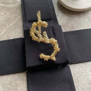 Marka Tasarımcı Broş Mektubu 18K Altın Kaplama Broşlar Kristal Takım Pin Moda Takı Accessorie Evlen Düğün Partisi Hediyesi