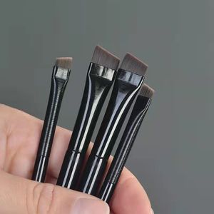 Makyaj Fırçaları Araçları Yeni 2 Parça/Set Kaş Kontur Fırçası Eyeliner Taşınabilir Küçük Açılı Kadın Makyaj Aracı 230922