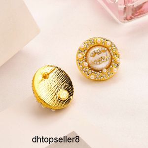 Top Diamond İnci Küpe Cazibe Kadın Saplama Küpe Yeni Vintage Tasarım Mücevher Moda Bahar Hediye Küpeler Aile Çift Doğum Günü Hediye Takı Toptan