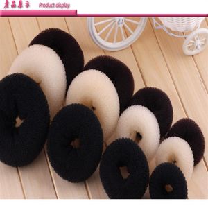 20pcs Saç hacimselleştirici Scrunchie Donut Ring Style Çörek Scrunchy Poof Bump It Snooki2381