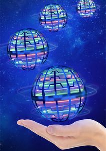 Toptan Oyuncaklar Özel Fidget Sinek Spinner UFO Döner kavşak sinek DNA topu serin rc/elektrik topu uçan fidget pop oyuncak poppuck uçan sihirli top oyuncak çocuk