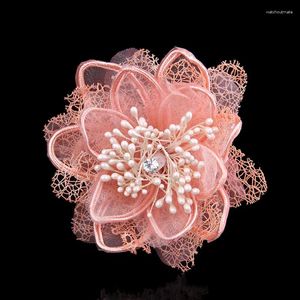 Broşlar el yapımı çiçek broş pimi kadınlar için zarif online corsage tasarımcısı lüks düğün mücevher aksesuarları hediye satışı