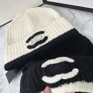 Classic Designer Winter Beanie Hats Men and Women Cashmere Hat Fashion Brand Double Letter C Universal Knitted Cap Autumn Wool Outdoor Warm Skull Caps