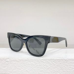 Женские солнцезащитные очки для женщин, дизайнерские 02ZS, модные уличные очки в стиле «кошачий глаз», анти-ультрафиолетовые очки UV400 с ретро-пластинкой, полнокадровые очки из ацетатного волокна, случайная коробка 02