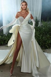 Charming Side Slit Mermaid Wedding Dresses With Detachable Train Beaded Sweetheart Neck Sleeveless Long Satin Bridal Gowns Sexy Bride Second Reception Dress