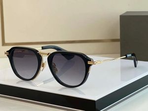 Óculos de sol de designer clássico Proteção UV Óculos de sol legais para mulheres Óculos de sol de alta qualidade em formato de pêssego Óculos de sol com moldura de PC Óculos de sol com estampa de leopardo com caixa