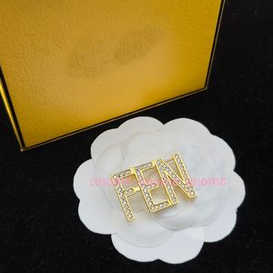 11 estilos de pinos de ouro preto rosa broche feminino f broches designer luxo vestido acessórios marca jóias meninas casamento broche 2309287z