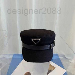 Beretler Kadınlar Beret Şapka Moda Kadınlar İçin Kemerlerle Basit Ordu Kapağı Tasarımcısı Newsboy Şapkalar Üçgen Siyah Düz Üst Kaplar Rüzgar Geçirmez GGAG