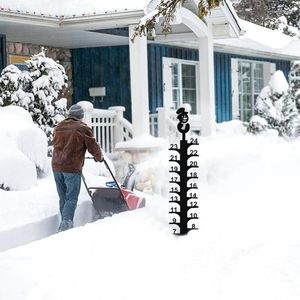 Садовые украшения на открытом воздухе снежного снега