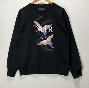 Moda markası erkekler sweatshirts vinç bulut mektup desen yuvarlak boyun siyah kazak kapüşonlar